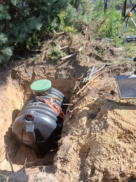 Układanie drenażu przy oczyszczalni